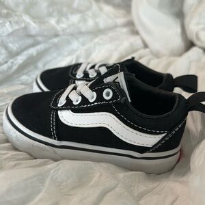 Toddler vans size 5